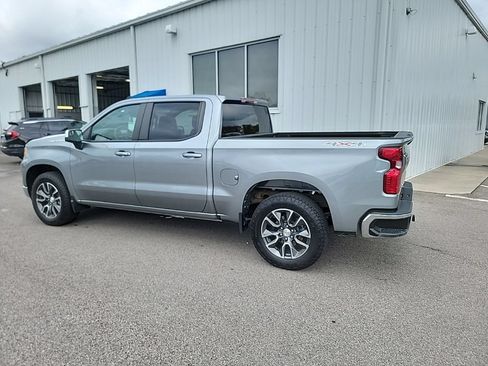 Used 2023 Chevrolet Silverado 1500 LT AWD/4WD image 3