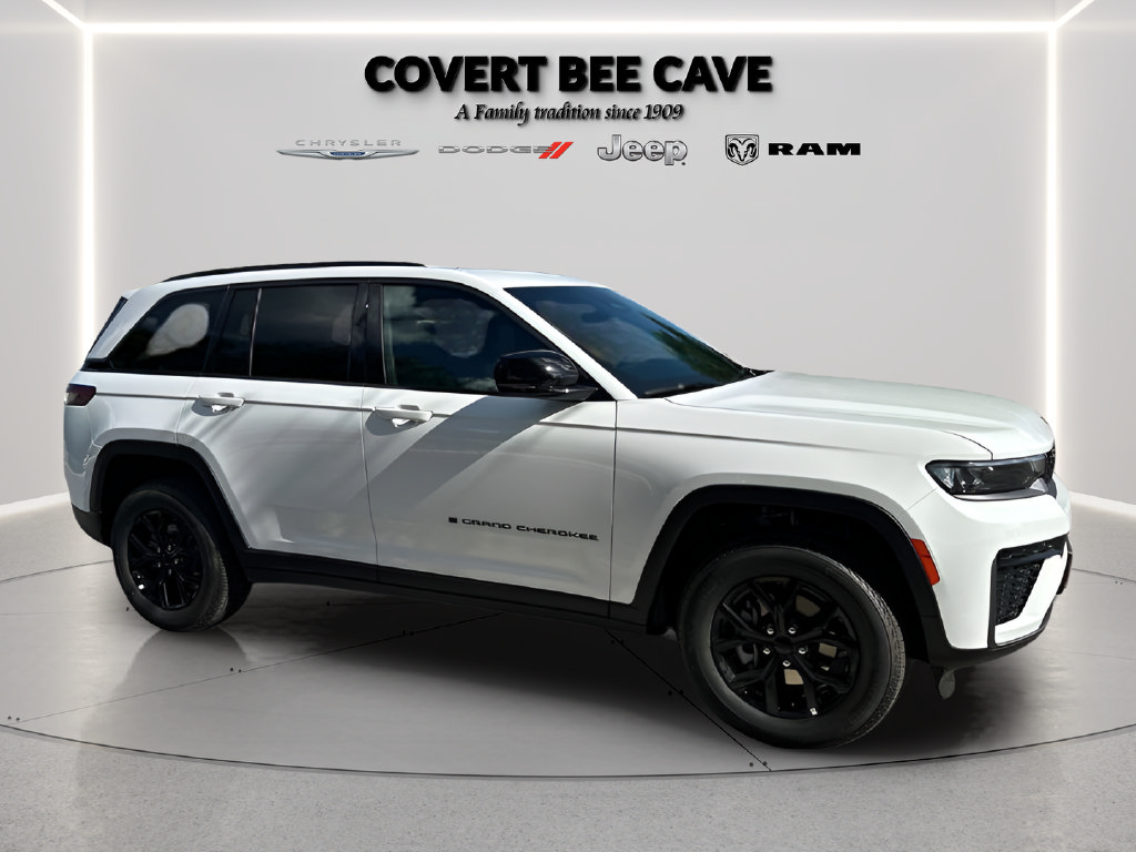 New 2026 Jeep Grand Cherokee Altitude RWD image 18