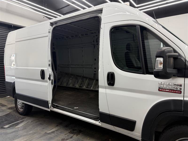 Used 2022 RAM ProMaster 2500 FWD image 6