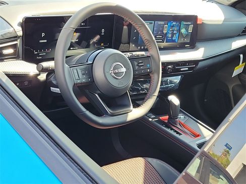 New 2026 Nissan Kicks SR w/ Illumination Package image 4