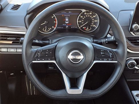 Used 2024 Nissan Altima 2.5 SV image 20