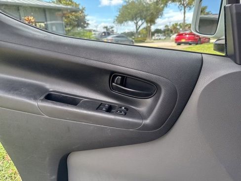 Used 2020 Nissan NV200 SV image 31