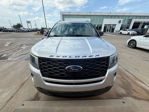 Used 2018 Ford Explorer Sport w/ Equipment Group 401A AWD/4WD image 3