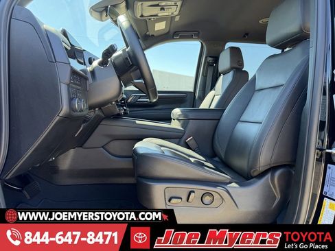 Used 2025 Chevrolet Tahoe LT image 27