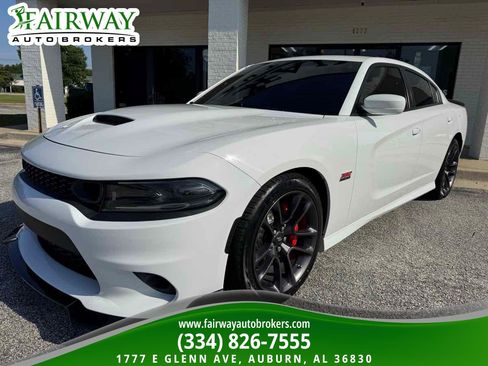 Used 2022 Dodge Charger Scat Pack w/ Plus Group RWD image 2