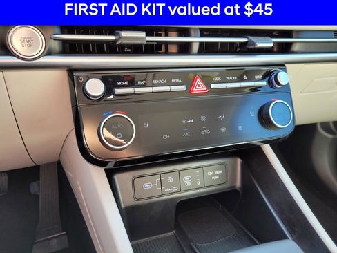 Certified 2025 Hyundai Tucson SEL image 10