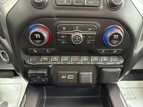 Used 2020 Chevrolet Silverado 1500 LT Trail Boss image 33