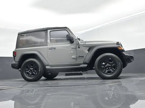 Used 2022 Jeep Wrangler Sport AWD/4WD image 47