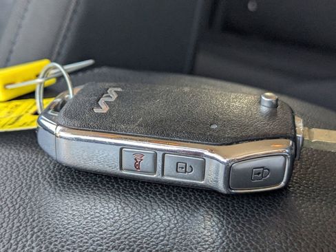 Used 2024 Kia Sportage LX FWD image 33