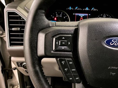 Used 2019 Ford F150 XLT w/ Equipment Group 302A Luxury AWD/4WD image 17