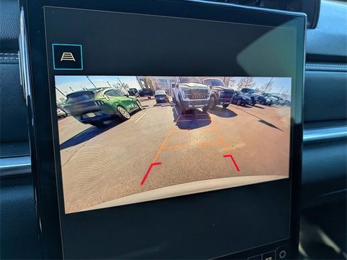 Used 2025 GMC Terrain Elevation w/ Elevation Premium Package image 12