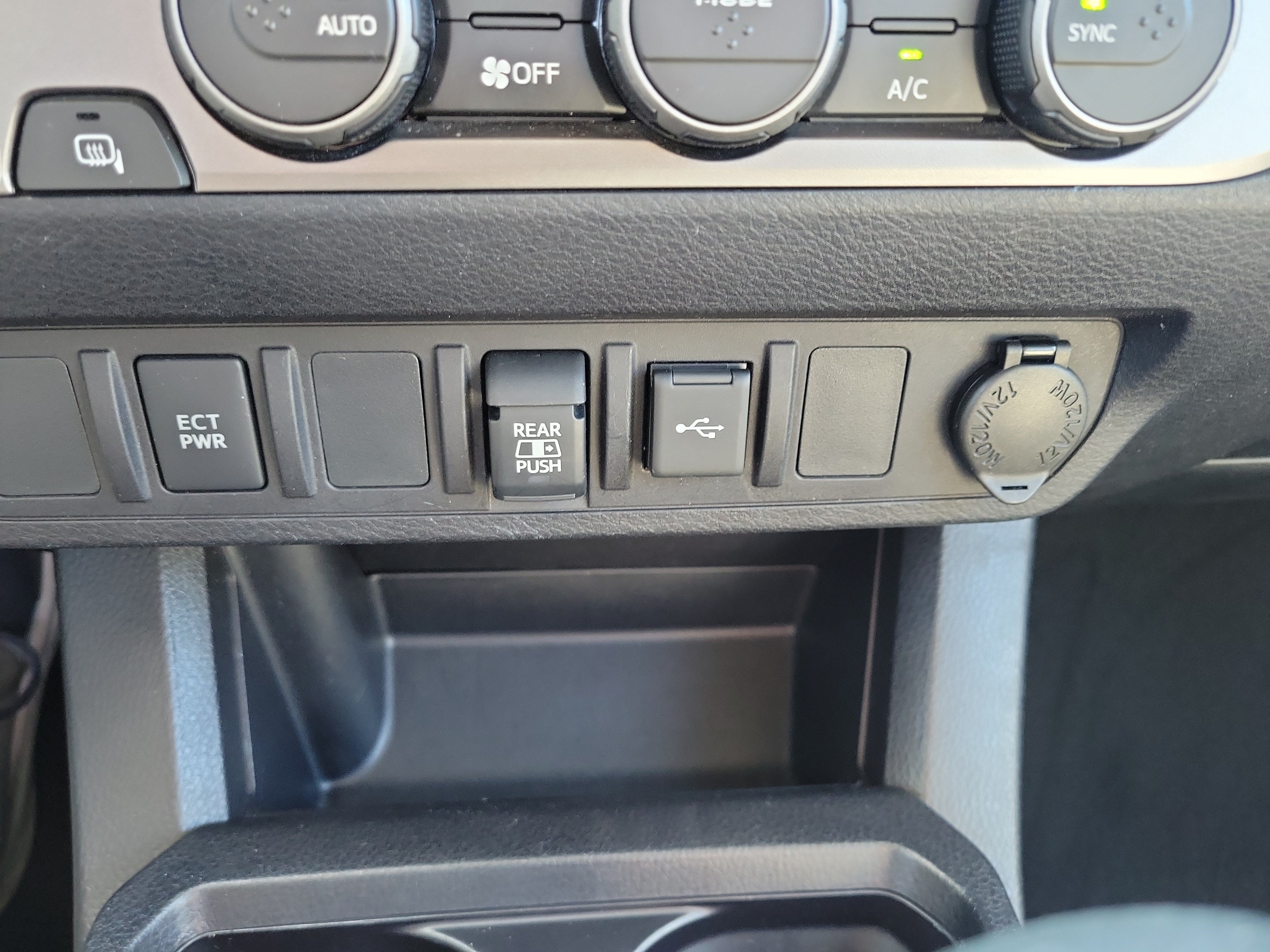 Used 2021 Toyota Tacoma SR5 RWD image 29