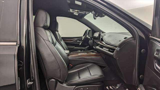 Used 2023 Cadillac Escalade Luxury w/ LPO, Floor Liner Package RWD image 20