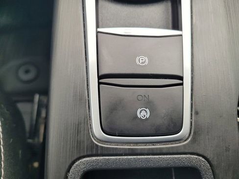 Certified 2023 Ford Escape SE w/ PHEV Premium Package image 25