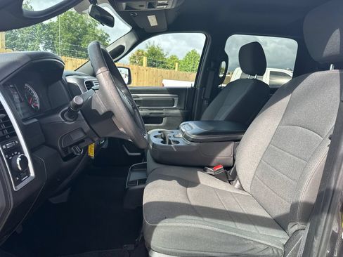 Used 2024 RAM 1500 Warlock AWD/4WD image 10