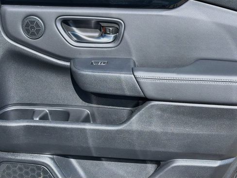 Used 2025 Honda Pilot EX-L image 31