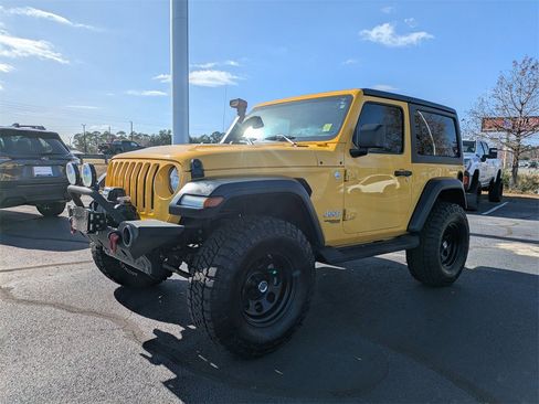 Used 2018 Jeep Wrangler Sport image 9