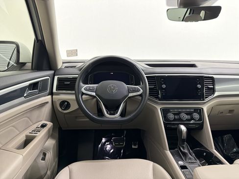 Used 2021 Volkswagen Atlas SEL R-Line image 27