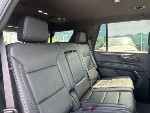 Used 2025 Chevrolet Tahoe Z71 AWD/4WD image 25