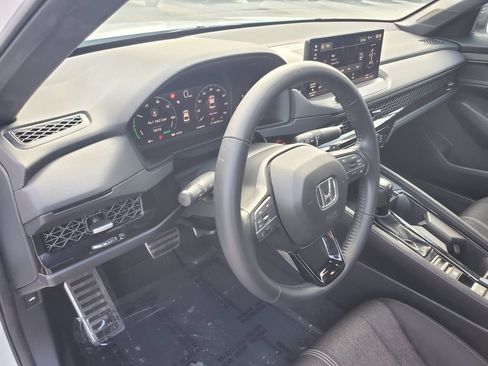 Used 2023 Honda Accord Sport image 13