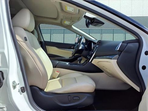 Certified 2020 Nissan Maxima 3.5 SL w/ Floor Mat Group image 14