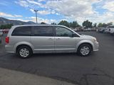 Used 2012 Dodge Grand Caravan SE image 4