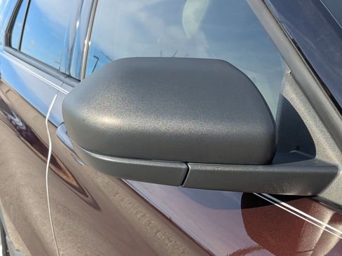 Used 2020 Ford Explorer XLT w/ Equipment Group 202A image 14