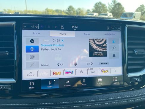 New 2026 Chrysler Pacifica Select image 22