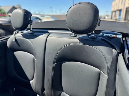 Used 2019 MINI Cooper Convertible image 52