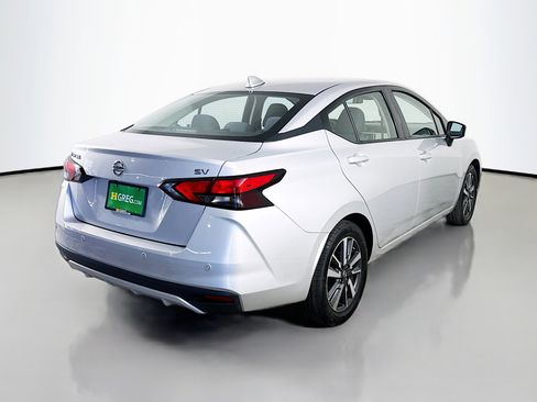 Used 2021 Nissan Versa SV image 10