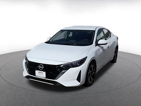 Used 2025 Nissan Sentra SV image 7