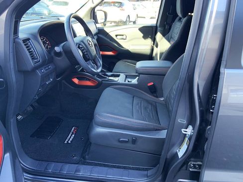 Used 2023 Nissan Frontier PRO-4X w/ Technology Package AWD/4WD image 9