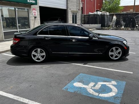 Used 2010 Mercedes-Benz C 300 4MATIC Sedan w/ Premium 1 Pkg image 8
