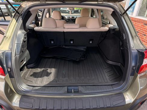 Used 2019 Subaru Outback 2.5i AWD/4WD image 11
