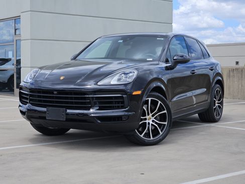 Certified 2022 Porsche Cayenne AWD/4WD image 1