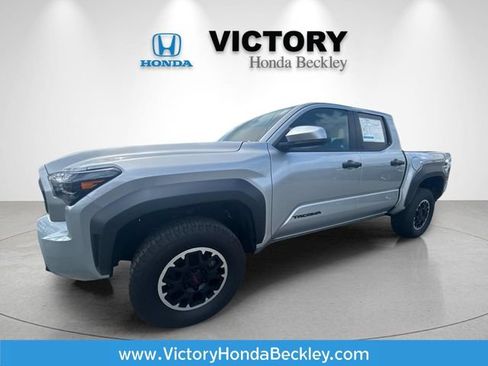 Used 2024 Toyota Tacoma TRD Off-Road AWD/4WD image 1