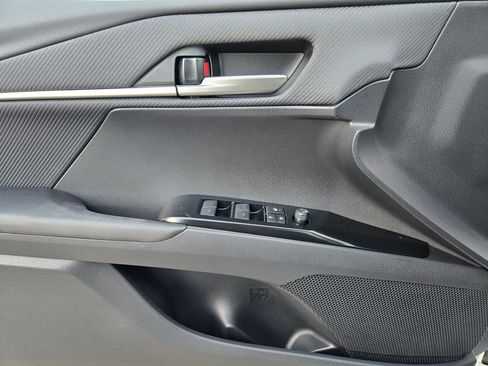 New 2026 Toyota Camry SE w/ Convenience Package FWD image 17