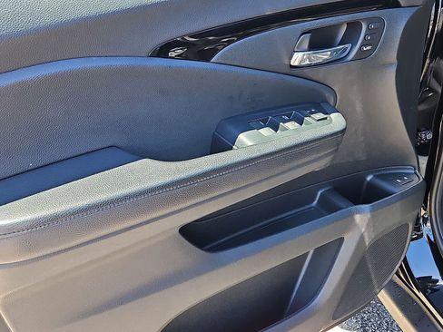 Used 2021 Honda Pilot Touring image 30