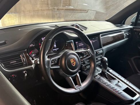 Used 2021 Porsche Macan GTS AWD/4WD image 4