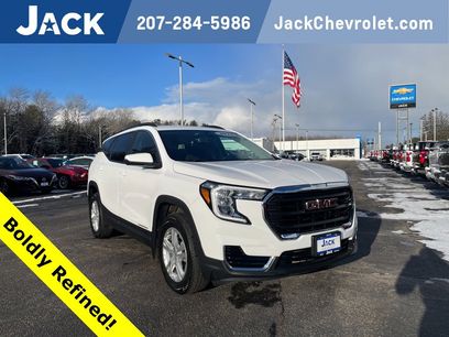 Used 2022 GMC Terrain SLE w/ Driver Convenience Package