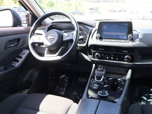 Used 2023 Nissan Rogue S AWD/4WD image 13