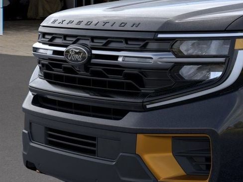 New 2026 Ford Expedition Tremor image 17