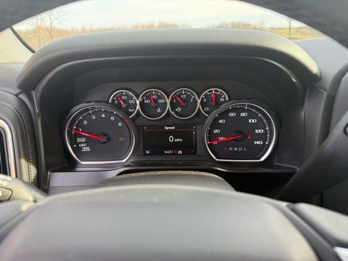 Used 2021 Chevrolet Silverado 1500 LT image 33