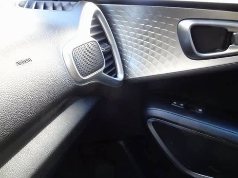 Used 2023 Kia Soul LX w/ LX Technology Package image 31