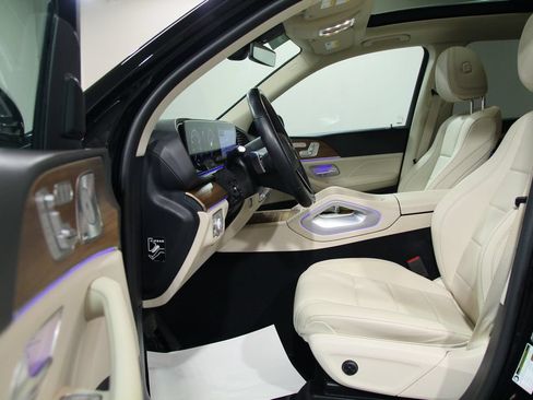 Certified 2024 Mercedes-Benz GLE 450 4MATIC image 5