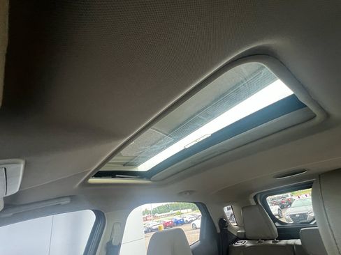 Used 2020 Ford EcoSport Titanium FWD image 33