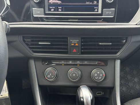 Used 2019 Volkswagen Jetta S FWD image 26