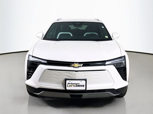 Used 2024 Chevrolet Blazer EV LT image 3