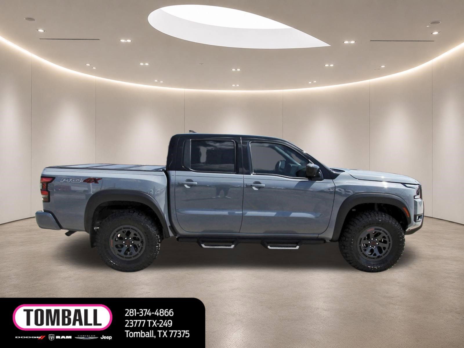 Used 2026 Nissan Frontier PRO-4X w/ Tow Package AWD/4WD image 8
