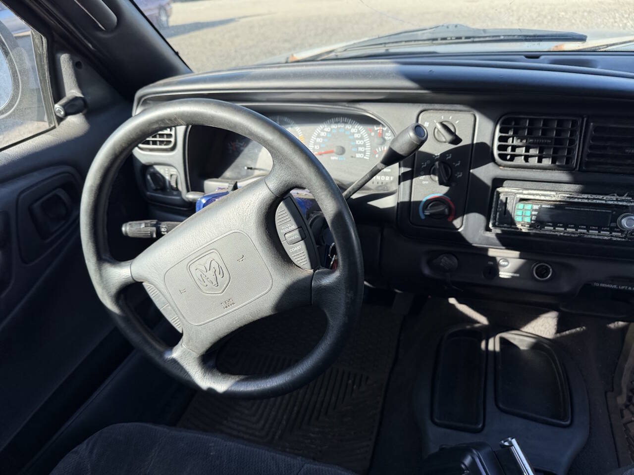 Used 2000 Dodge Dakota 2WD Club Cab image 28